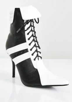 Ellie Shoes Boots & Booties Prize Fighter Boots