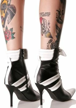 Ellie Shoes Boots & Booties Prize Fighter Boots